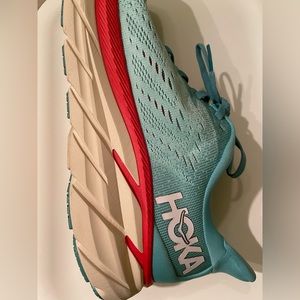 HOKA One Clifton 8 women sneakers size 10